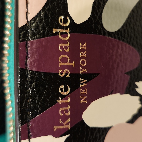 EUC Kate Spade New York Eva Triple Gusset Crossbody - Picture 2 of 16